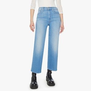{{Mother}} The Rambler Zip Ankle Jeans